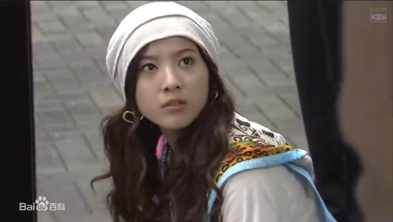 吉高由里子(日文平假名：よしたか ゆりこ)白色之春中的性感图片图集