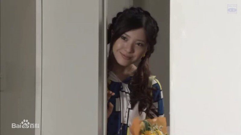 吉高由里子(日文平假名：よしたか ゆりこ)白色之春中的性感图片图集