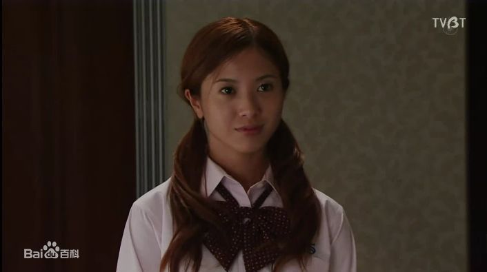 吉高由里子(日文平假名：よしたか ゆりこ)太阳与海的教室中的图册