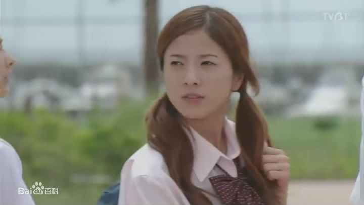 吉高由里子(日文平假名：よしたか ゆりこ)太阳与海的教室中的图册