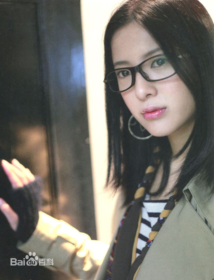 最新吉高由里子(日文平假名：よしたか ゆりこ)壁纸