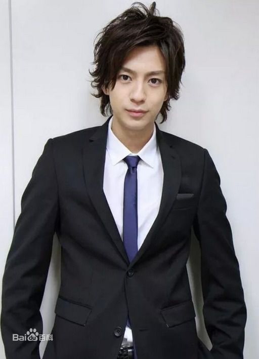 三浦翔平(みうらしょうへい)概述图册性感图片图集