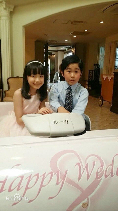 最新铃木福(すずき ふく(Fuku Suzuki))在《高护木的规矩》中的壁纸