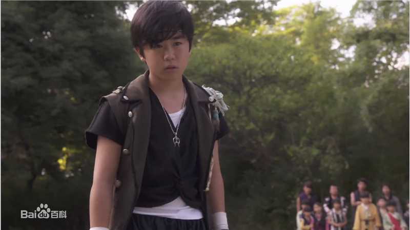 最新铃木福(すずき ふく(Fuku Suzuki))在《神牙》中的图集