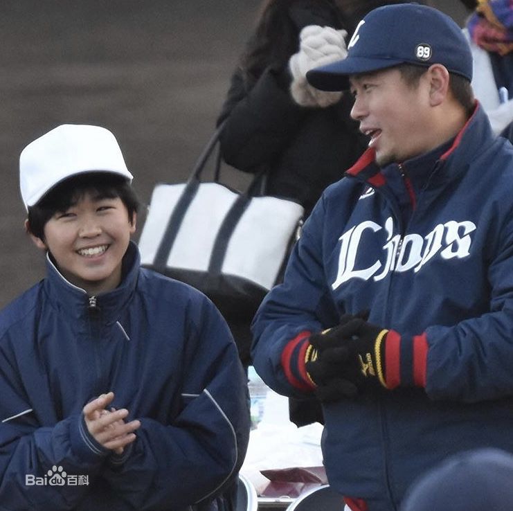 铃木福(すずき ふく(Fuku Suzuki))小福打棒球壁纸壁纸