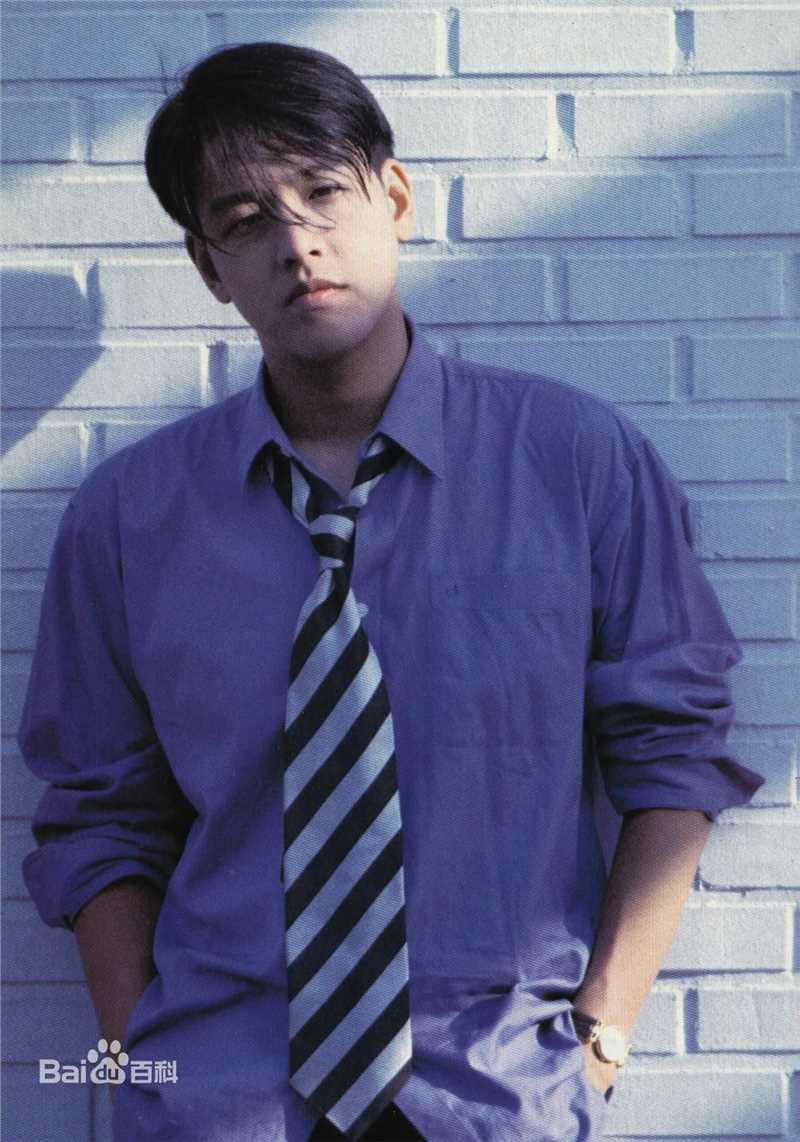 柳时元()生活照壁纸壁纸