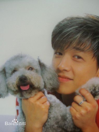 柳时元()生活照壁纸壁纸