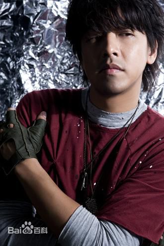 柳时元()前后照片