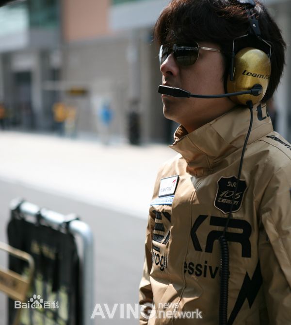 柳时元()前后照片