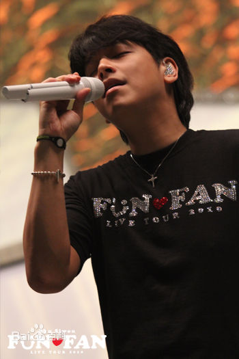 柳时元()前后照片