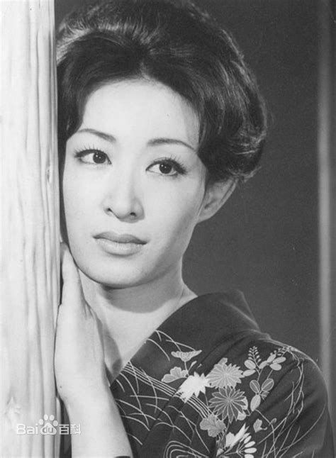 最新三田佳子(Yoshiko Mita)壁纸