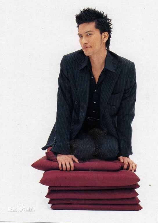 精选长濑智也(長瀬智也（ながせ ともや）；Nagase Tomoya)在《虎与龙》中的图册