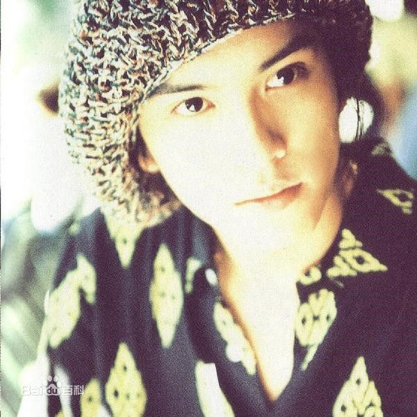 长濑智也(長瀬智也（ながせ ともや）；Nagase Tomoya)少年时期素颜照壁纸