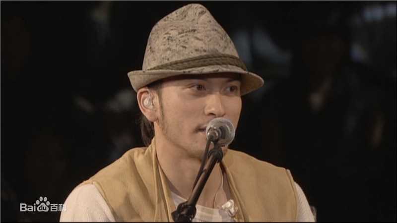 长濑智也(長瀬智也（ながせ ともや）；Nagase Tomoya)MTV Unplugged前后照片