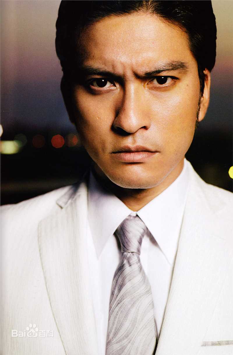 最优质长濑智也(長瀬智也（ながせ ともや）；Nagase Tomoya)在《自恋刑警》公式本中的相册