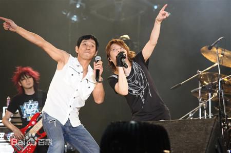 明石家秋刀鱼(Akashiya Sanma)各种演出照前后照片