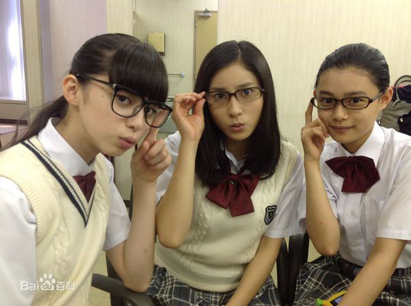 杉咲花(すぎさきはな、Hana Sugisaki)与他人合照素颜照相册