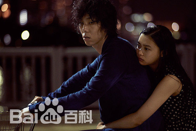 杉咲花(すぎさきはな、Hana Sugisaki)《卫生间的圣母像》最优质剧照