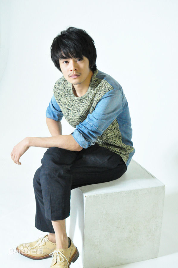 池松壮亮(Ikematsu Sosuke、いけまつ そうすけ)  