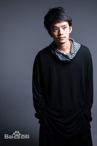 池松壮亮(Ikematsu Sosuke、いけまつ そうすけ)  