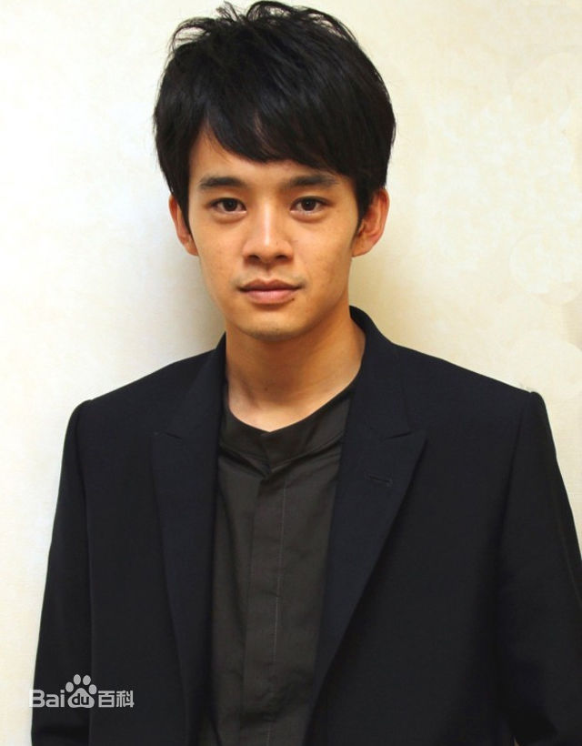 最新池松壮亮(Ikematsu Sosuke、いけまつ そうすけ)性感图片