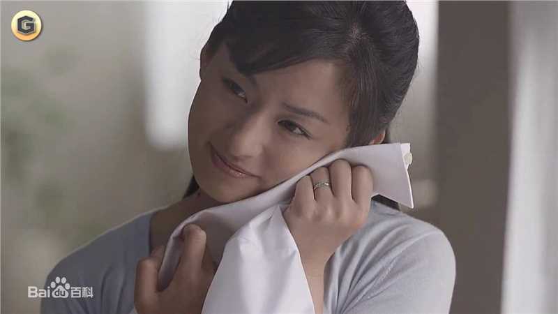 尾野真千子(Machiko Ono，おの まちこ)广告性感图片图集