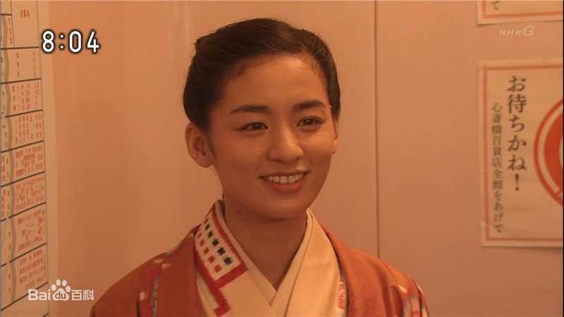 最新尾野真千子(Machiko Ono，おの まちこ)在《康乃馨》图片中的壁纸