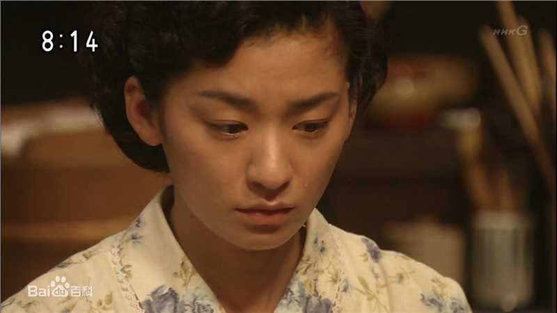 最新尾野真千子(Machiko Ono，おの まちこ)在《康乃馨》图片中的壁纸