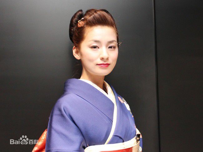 尾野真千子(Machiko Ono，おの まちこ)前后照片