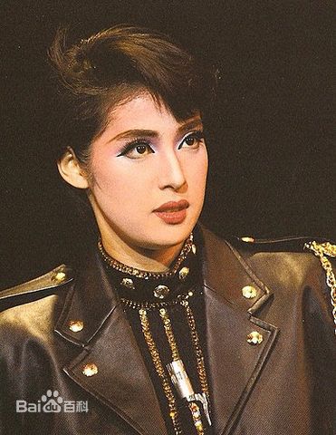 天海祐希(Amami Yuki)宝冢时期生活照相册