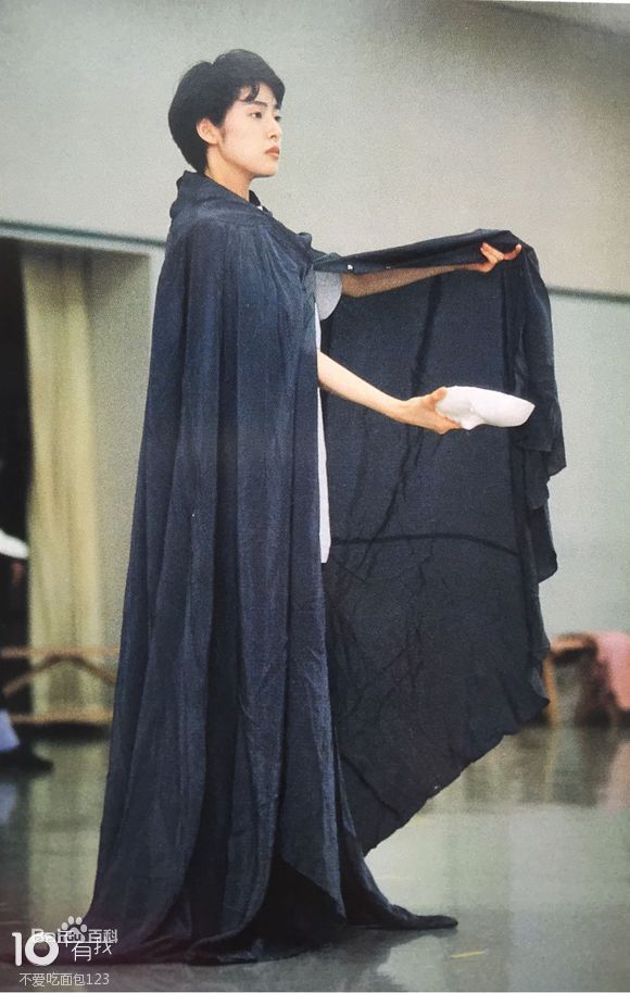 天海祐希(Amami Yuki)在宝冢时的稽古场景生活照相册