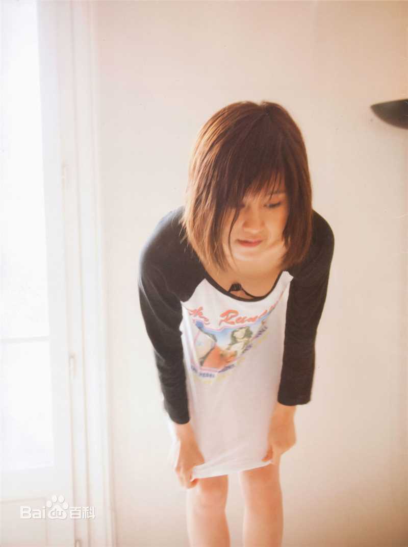 前田敦子(まえだ あつこ(Atsuko Maeda)、あっちゃん（昵称）)高清5th图集