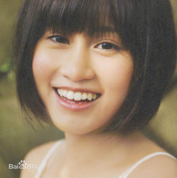 前田敦子(まえだ あつこ(Atsuko Maeda)、あっちゃん（昵称）)< Flower >前后照片