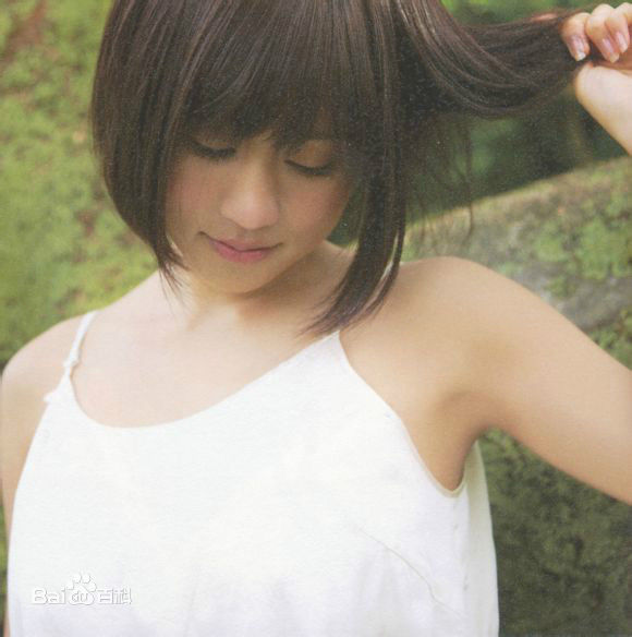 前田敦子(まえだ あつこ(Atsuko Maeda)、あっちゃん（昵称）)< Flower >前后照片