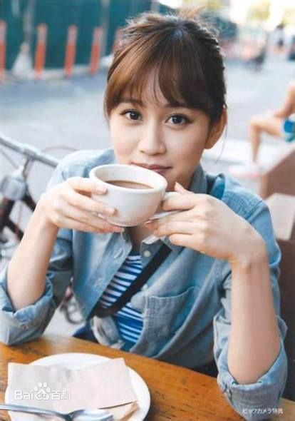 最新前田敦子(まえだ あつこ(Atsuko Maeda)、あっちゃん（昵称）)壁纸