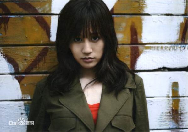 前田敦子(まえだ あつこ(Atsuko Maeda)、あっちゃん（昵称）)< Seventh Code >前后照片