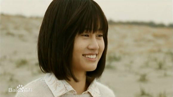 前田敦子(まえだ あつこ(Atsuko Maeda)、あっちゃん（昵称）)苦役列车前后照片