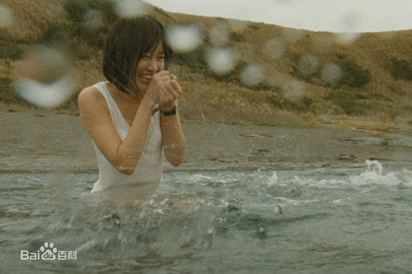 前田敦子(まえだ あつこ(Atsuko Maeda)、あっちゃん（昵称）)苦役列车前后照片