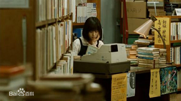 前田敦子(まえだ あつこ(Atsuko Maeda)、あっちゃん（昵称）)苦役列车前后照片