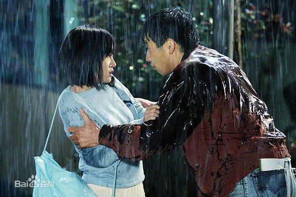 前田敦子(まえだ あつこ(Atsuko Maeda)、あっちゃん（昵称）)苦役列车前后照片