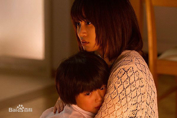 前田敦子(まえだ あつこ(Atsuko Maeda)、あっちゃん（昵称）)黑百合住宅区素颜照相册