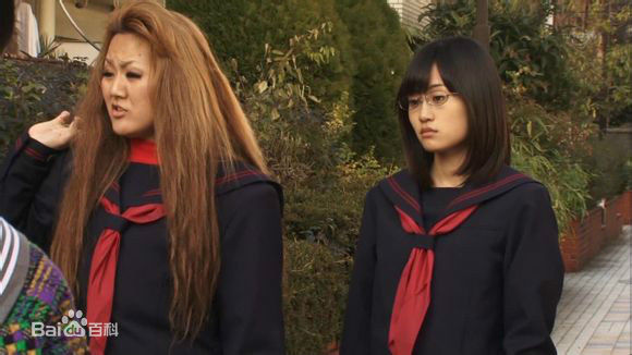 前田敦子(まえだ あつこ(Atsuko Maeda)、あっちゃん（昵称）)真假学园素颜照相册