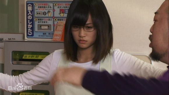 前田敦子(まえだ あつこ(Atsuko Maeda)、あっちゃん（昵称）)真假学园素颜照相册