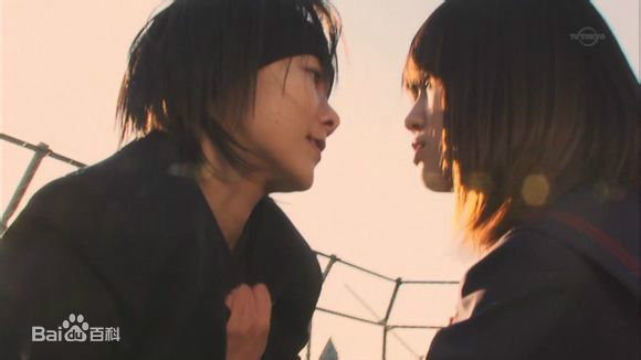 前田敦子(まえだ あつこ(Atsuko Maeda)、あっちゃん（昵称）)真假学园素颜照相册