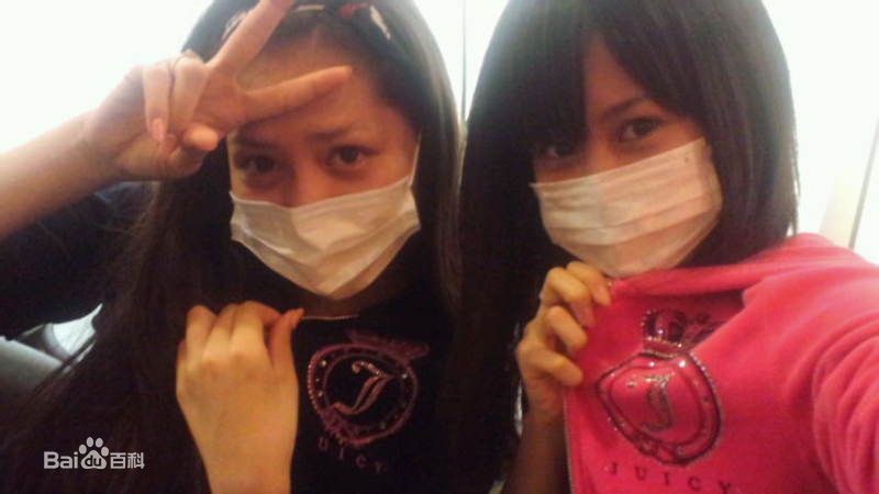 前田敦子(まえだ あつこ(Atsuko Maeda)、あっちゃん（昵称）)和亲友们图册