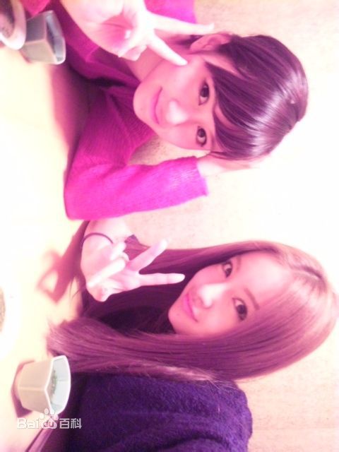 前田敦子(まえだ あつこ(Atsuko Maeda)、あっちゃん（昵称）)和亲友们图册