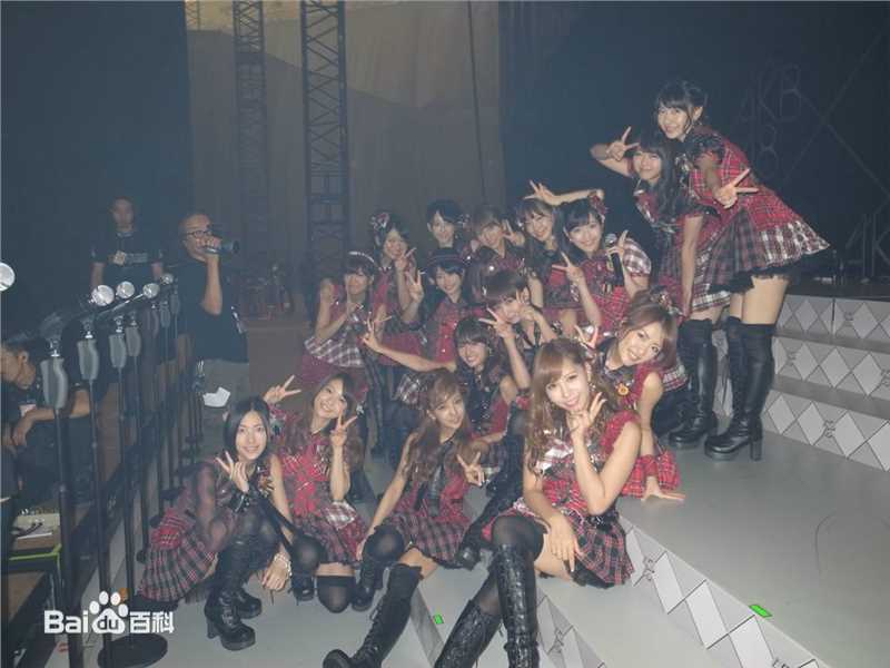 前田敦子(まえだ あつこ(Atsuko Maeda)、あっちゃん（昵称）)和亲友们图册