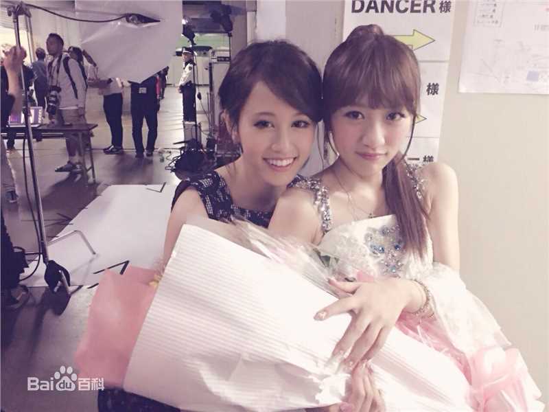 前田敦子(まえだ あつこ(Atsuko Maeda)、あっちゃん（昵称）)和亲友们图册