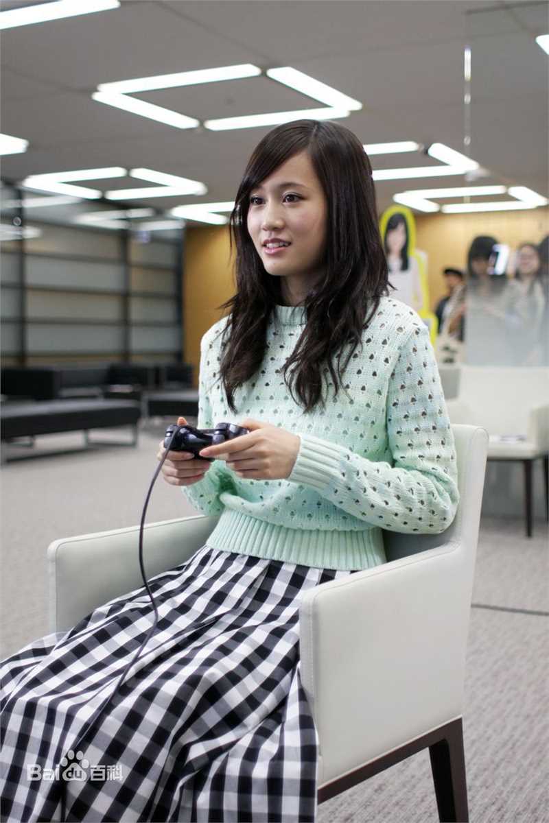 前田敦子(まえだ あつこ(Atsuko Maeda)、あっちゃん（昵称）)访谈、新闻、活动照生活照相册