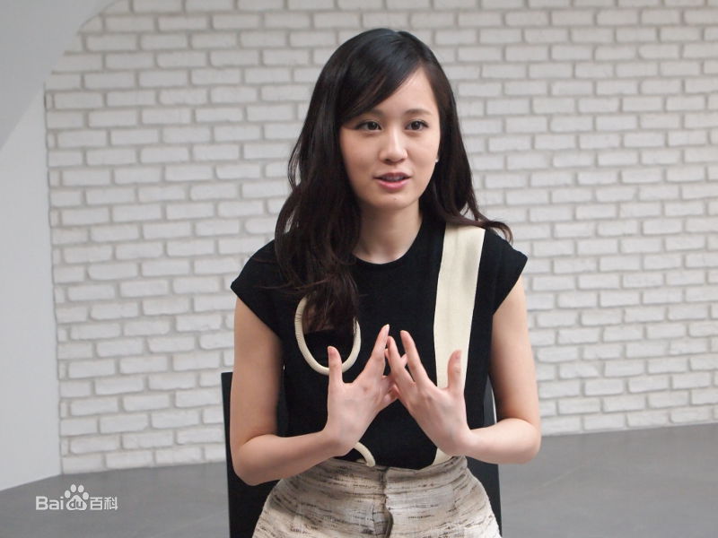 前田敦子(まえだ あつこ(Atsuko Maeda)、あっちゃん（昵称）)访谈、新闻、活动照生活照相册